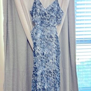 NWOT! Express maxi dress! Side cut-outs blue & white! Beautiful! 💙🦋💙
